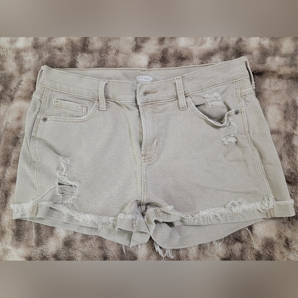 Old Navy Distressed Stech jean shorts - Picture 1 of 5
